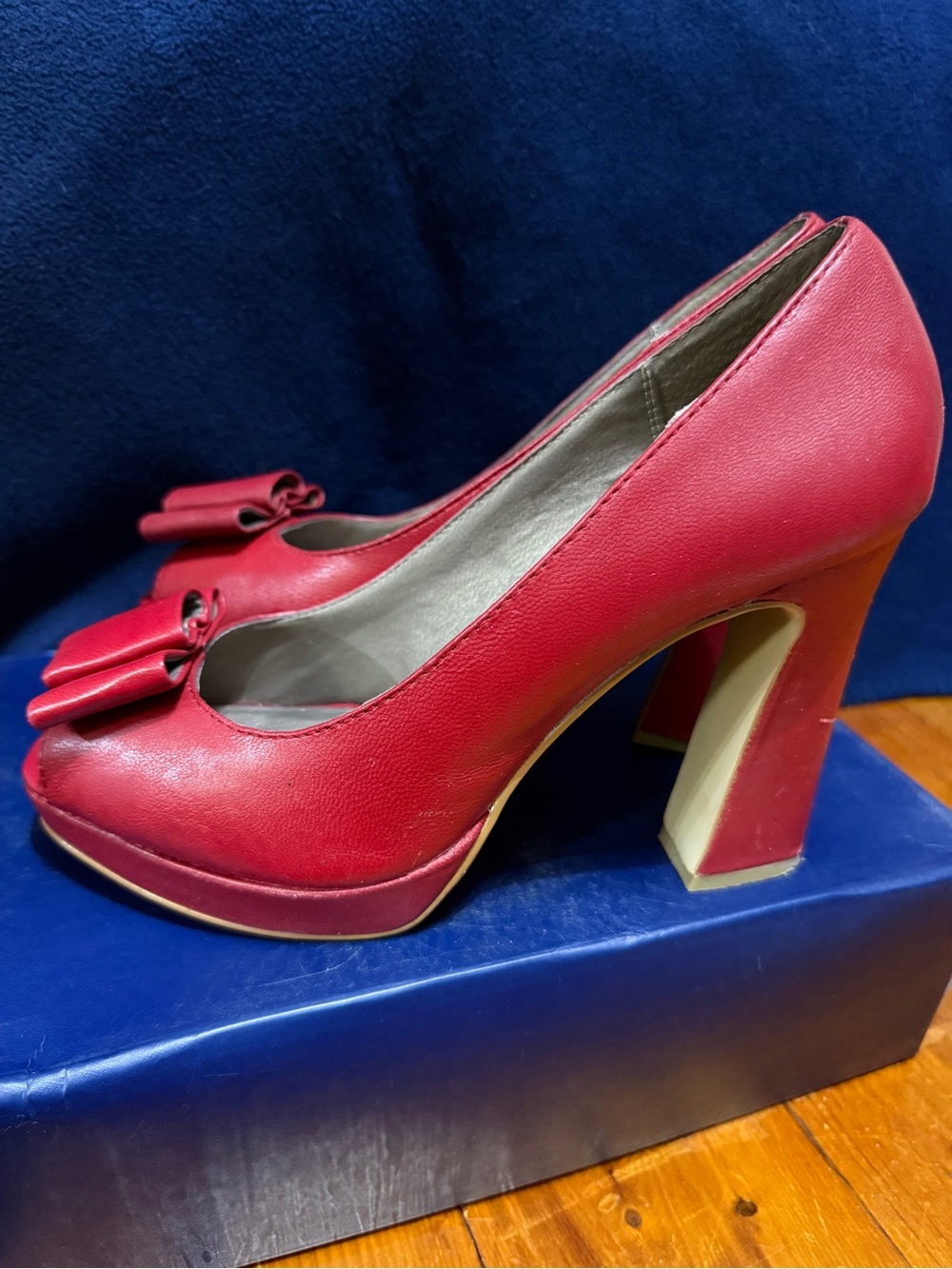 Moda Red Peep-Toe Platform Pumps with Bow Detail
